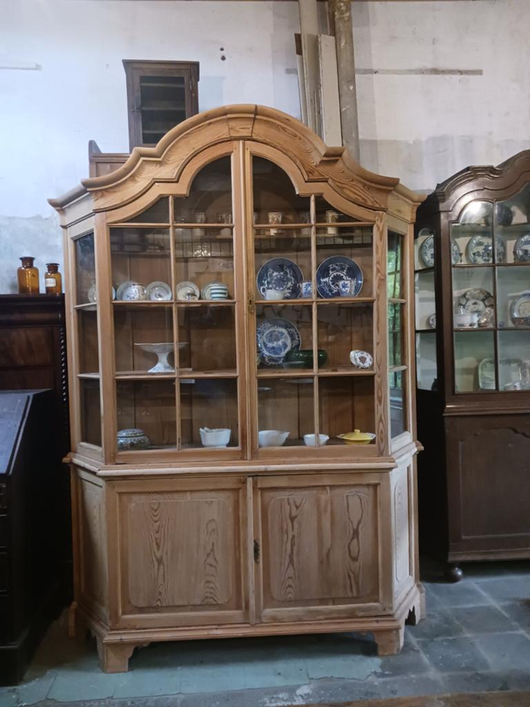 Antieke 18de eeuwse Vitrinekast, Antiek en Kunst, Antiek | Meubels | Kasten, Ophalen