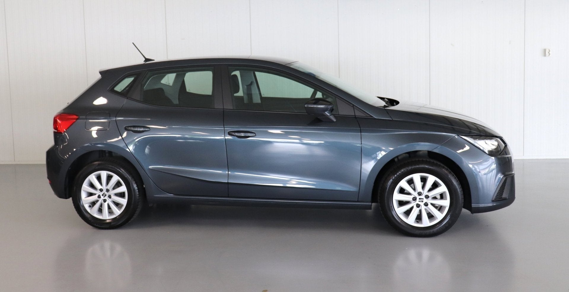 Seat Ibiza 1.0 EcoTSI Style met trekhaak rijklaar € 16950,, Voorwielaandrijving, Dealer onderhouden, Stof, 95 pk