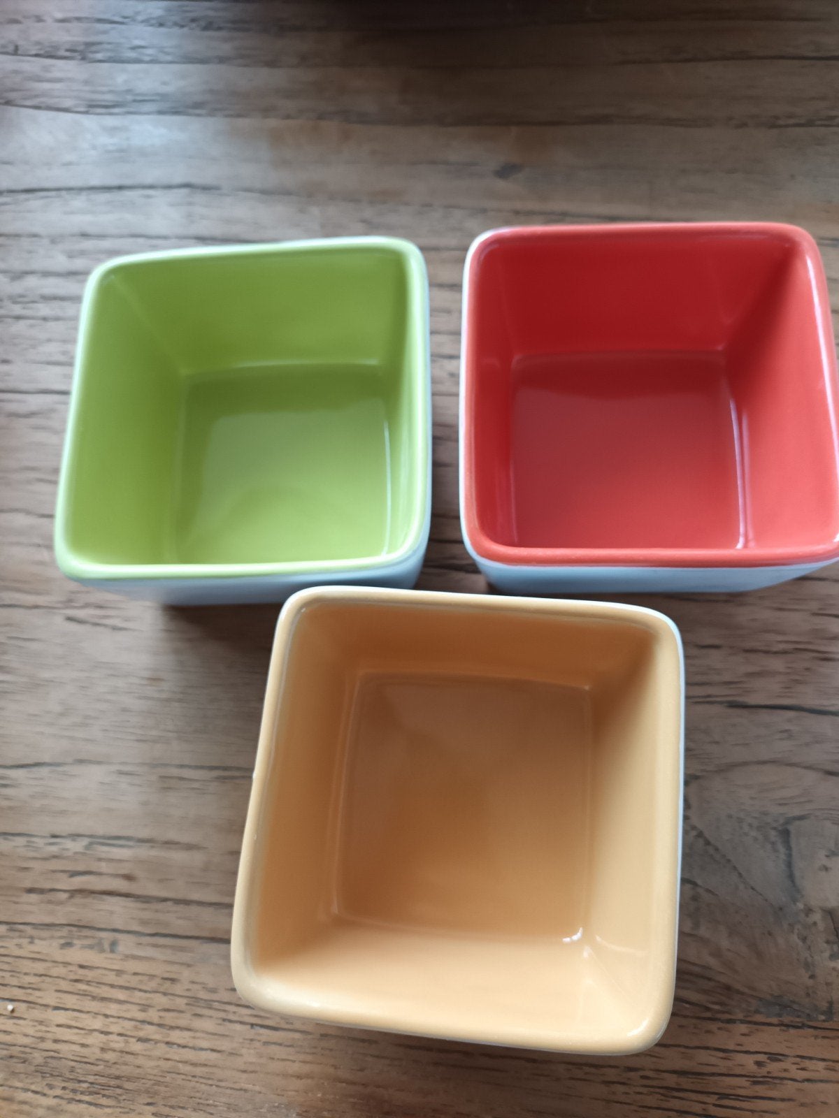 Set van 3 gekleurde schaaltjes - Zo goed als nieuw, Huis en Inrichting, Overige typen, Ophalen of Verzenden, Zo goed als nieuw