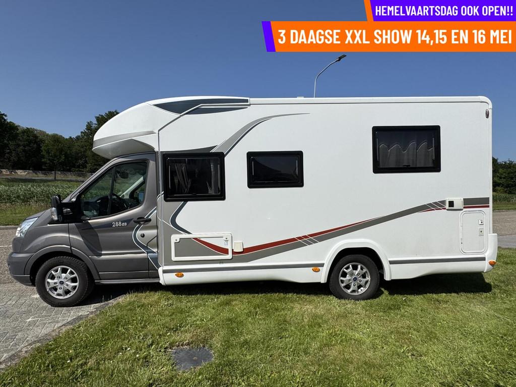 Challenger 288EB GENESIS SPEC (FORD), QUEENSBED, 52058 KM!, Bedrijf, Challenger, Half-integraal, Airbags