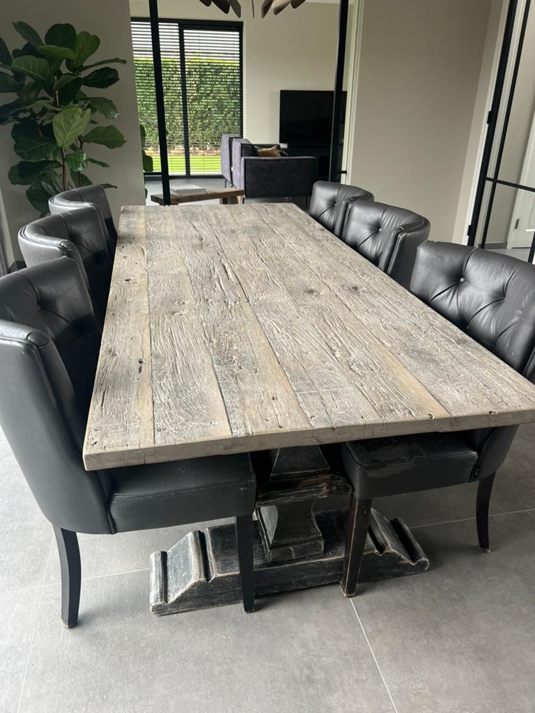 Massief eiken kloostertafel 240x200 - Zo goed als nieuw, Huis en Inrichting, Tafels | Eettafels, Ophalen, 150 tot 200 cm, Eikenhout
