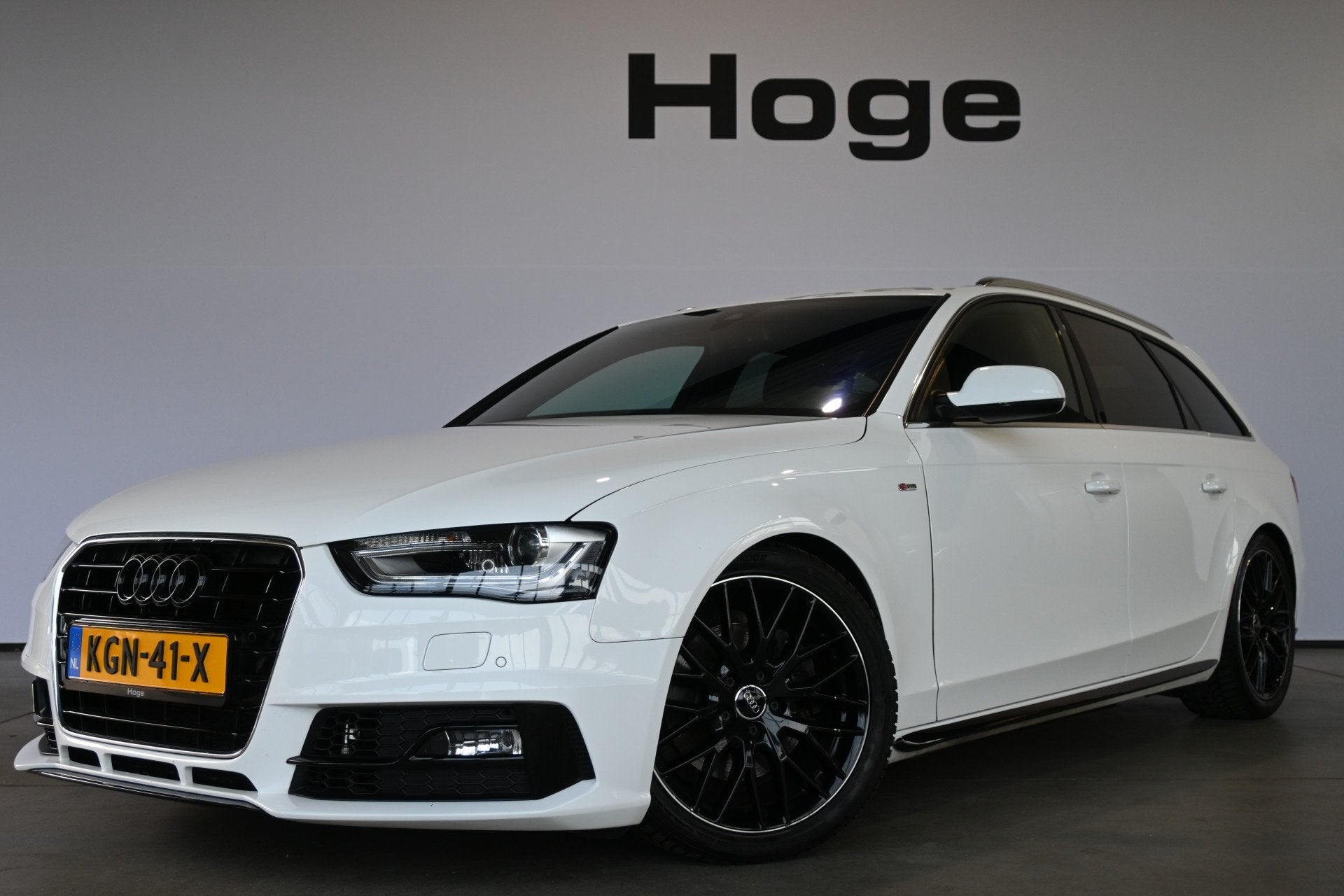 Audi A4 Avant 2.0 TDI Automaat Clima Cruise control Navigati, Auto's, Stof, Gebruikt, Met garantie (alle), A4