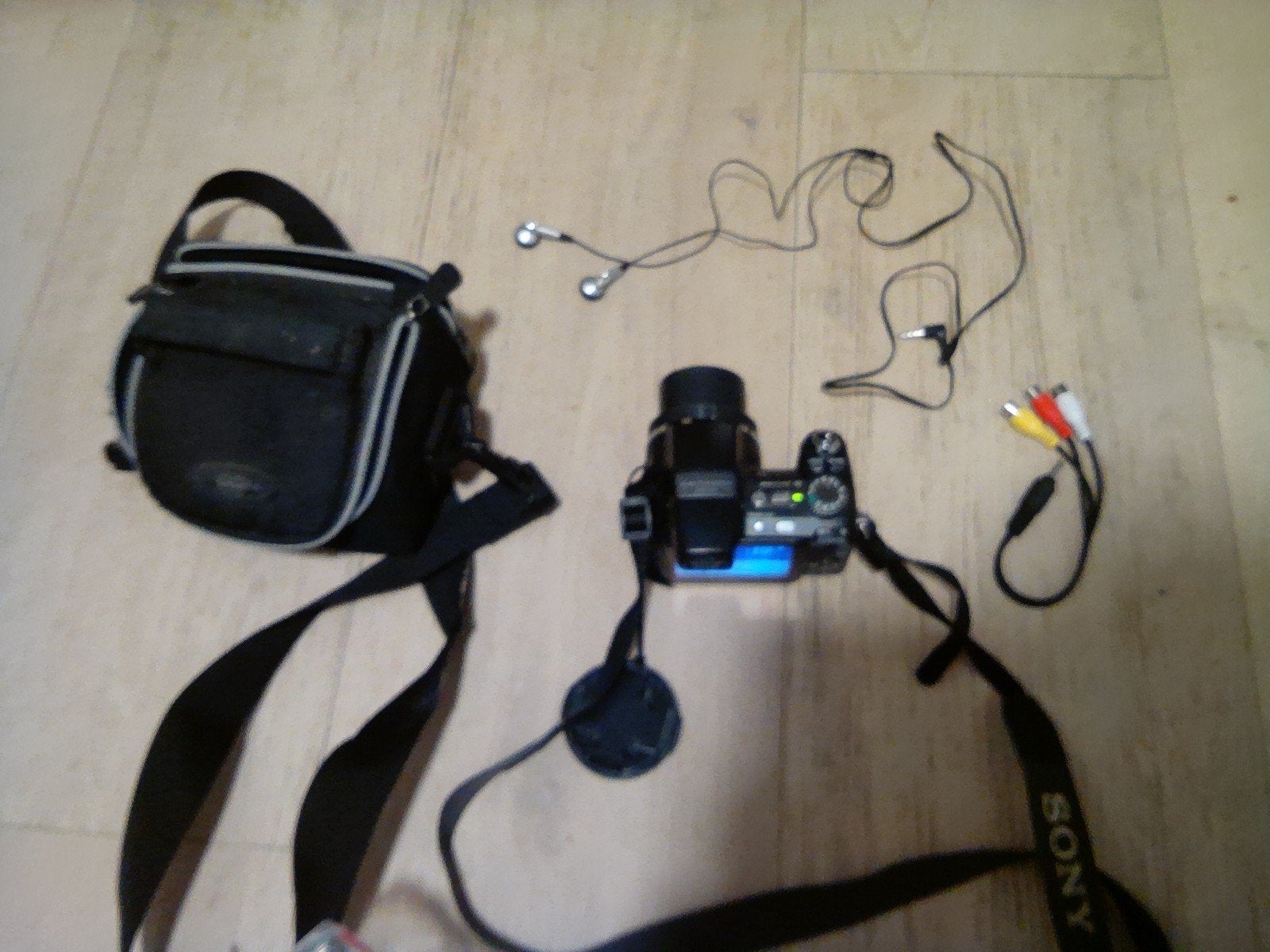 Sony DSC-H5 digitale camera met tas en accessoires, Audio, Tv en Foto, Fotocamera's Digitaal, Ophalen, Cameratas, Zo goed als nieuw