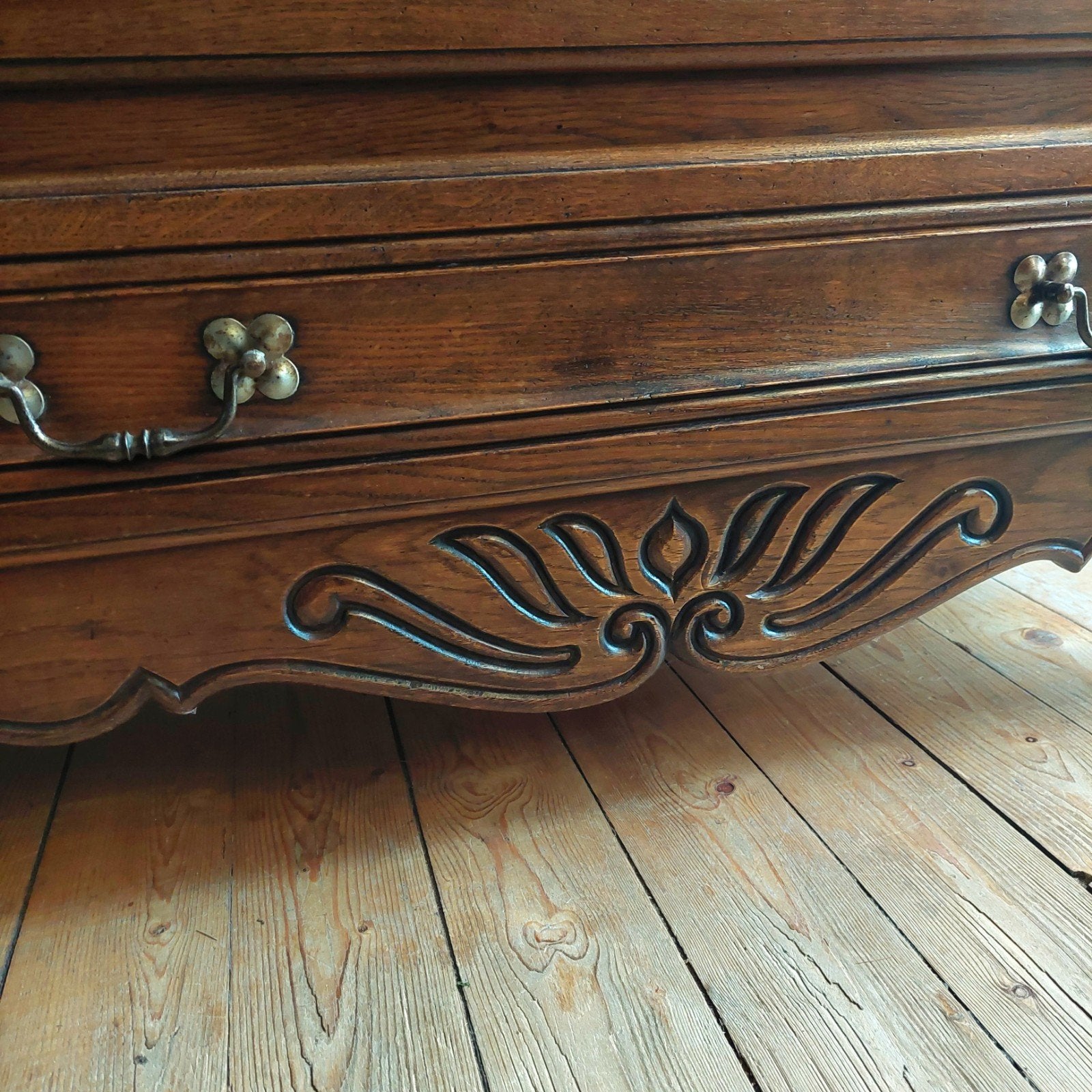 Lucky Vintage antiek Frans Dressoir of grote ladekast, Ophalen