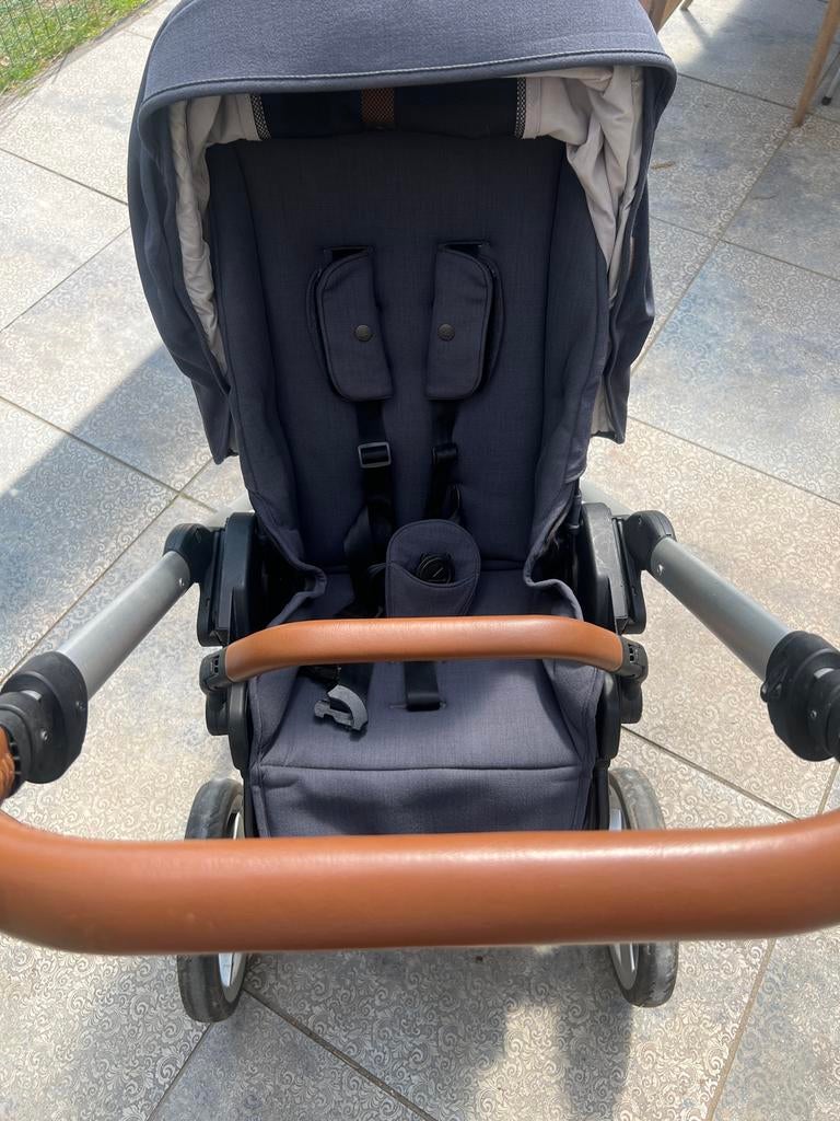 Mutsy NIO kinderwagen met regenkap en gebruiksaanwijzing, Ophalen, Gebruikt, Kinderwagen, Mutsy
