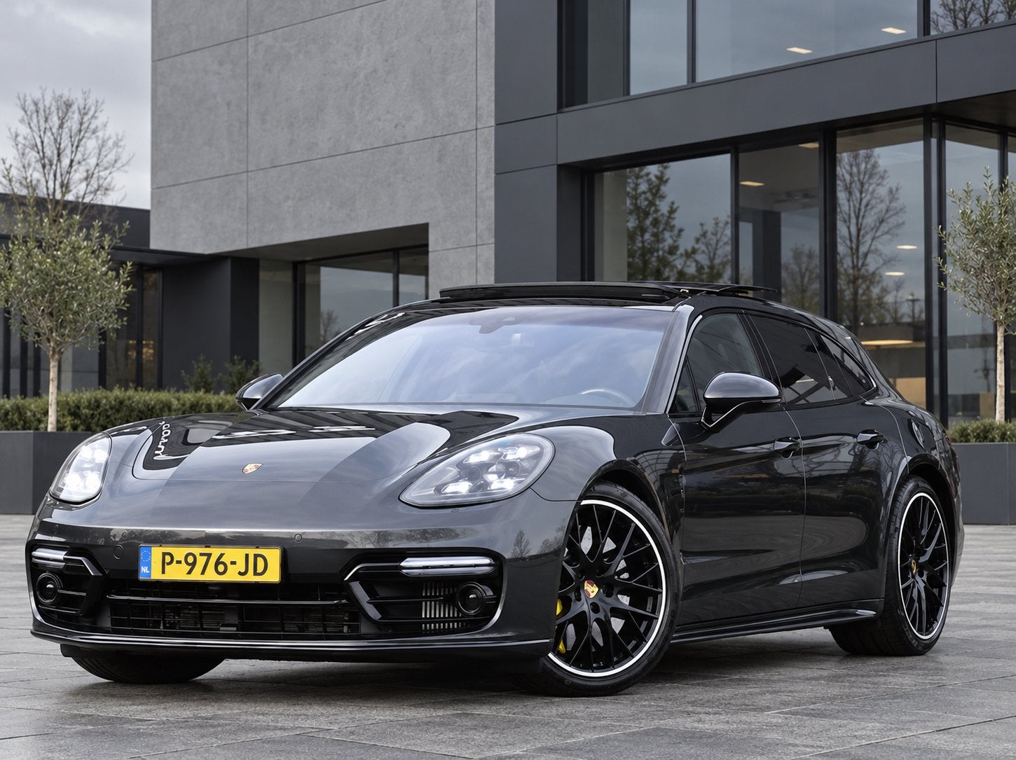 Porsche Panamera Sport Turismo V6 Twin-turbo 440pk Ceramisch, Auto's, Automaat, Zwart, 4 stoelen, 120 €/maand