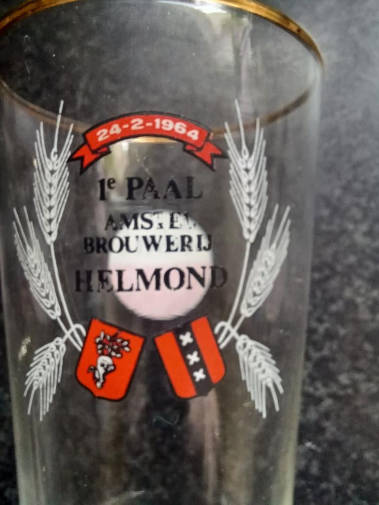 Amstel bierglas 1e paal Amstel brouwerij Helmond 24-2-'64, Verzamelen, Biermerken, Ophalen, Gebruikt, Glas of Glazen, Amstel