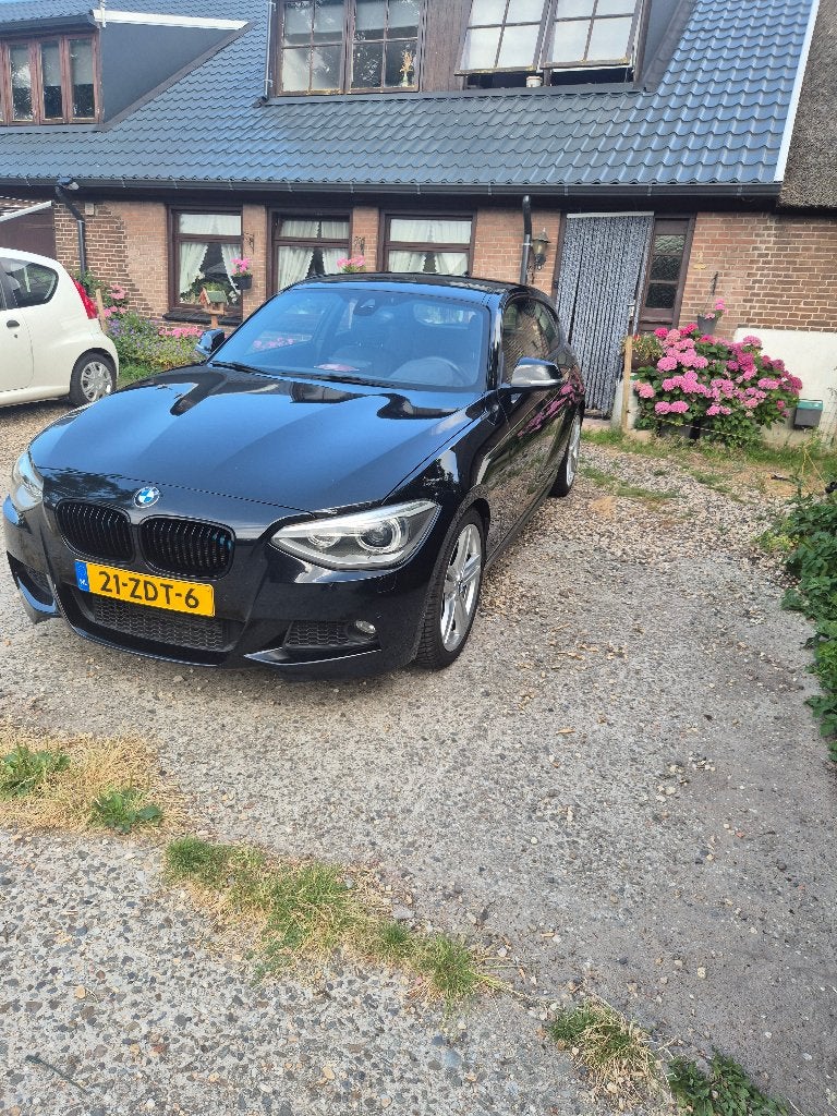 BMW 114 M pakket 221 PK - 3-DR 2012 Zwart, Auto's, BMW, 1-Serie, Achterwielaandrijving, Zwart, 4 cilinders