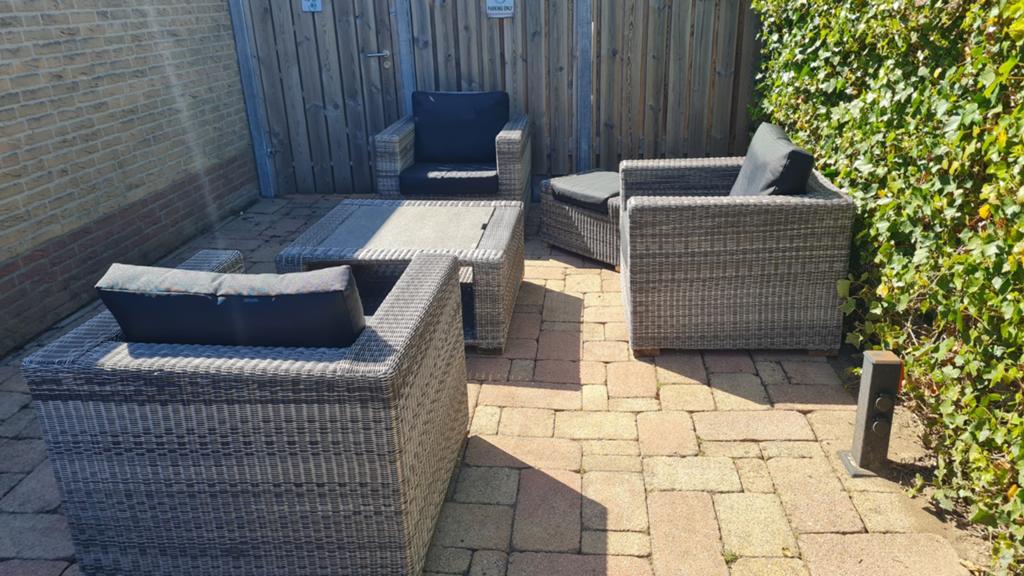 Leuke comfortabele loungeset, Ophalen, Gebruikt, Wicker, Stoel