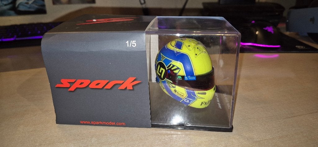 F1 Formule 1 Lando Norris Mini Helm 15 Scale uit 2022 SPARK, Ophalen of Verzenden, Gebruikt