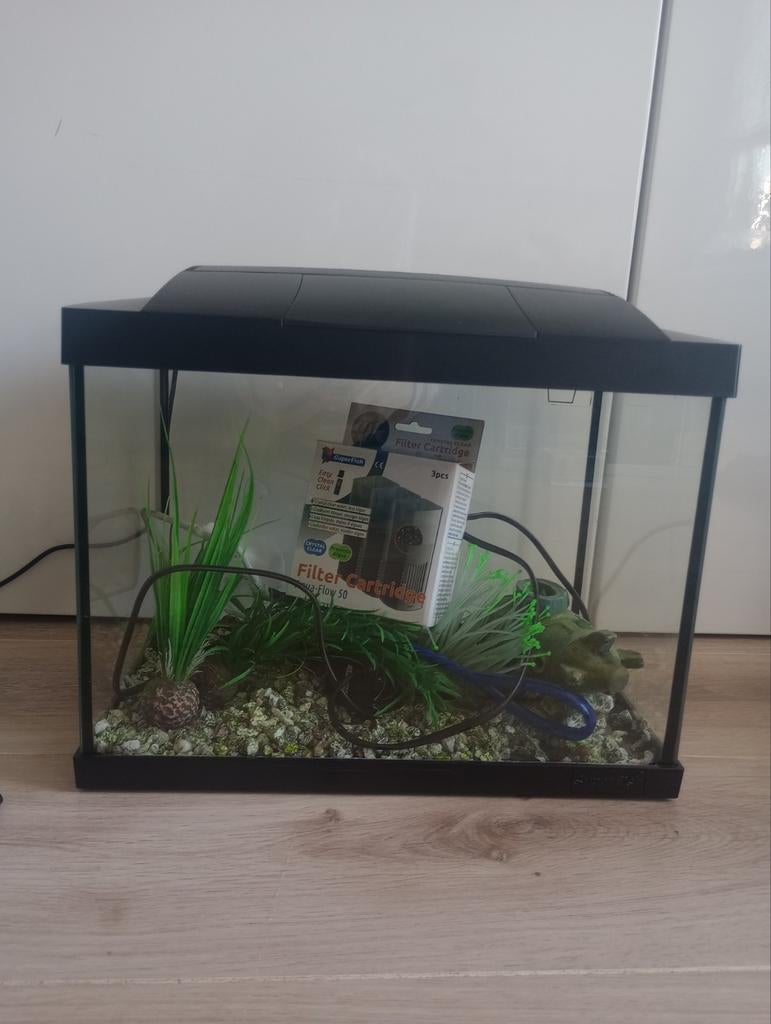 Superfish 16 L aquarium inclusief toebehoren, Dieren en Toebehoren, Vissen | Aquaria en Toebehoren, Zo goed als nieuw, Leeg aquarium