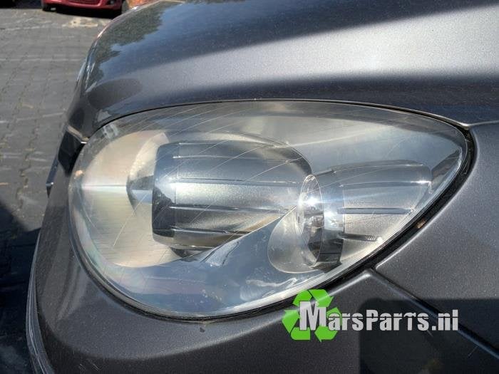 Koplamp links van een Mercedes B-Klasse, Gebruikt, -, Ophalen of Verzenden, -