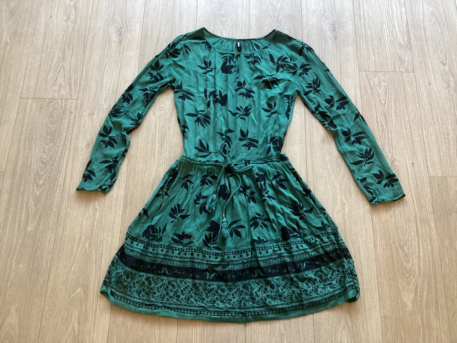 Mooie groene Shoeby zomerjurk zwarte bladeren Eksept S/ M, Ophalen of Verzenden, Zo goed als nieuw, Maat 36 (S), Boven de knie