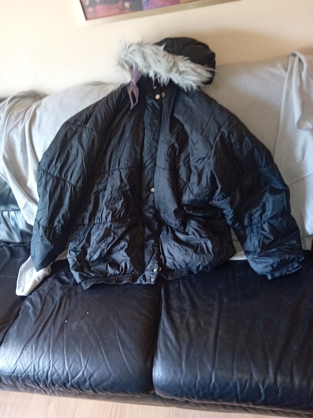 LEKKERE WARME ZWARTE WINTERJAS MET CAPUCHON, Kleding | Dames, Jassen | Winter, Ophalen of Verzenden, Zo goed als nieuw, Maat 46/48 (XL) of groter