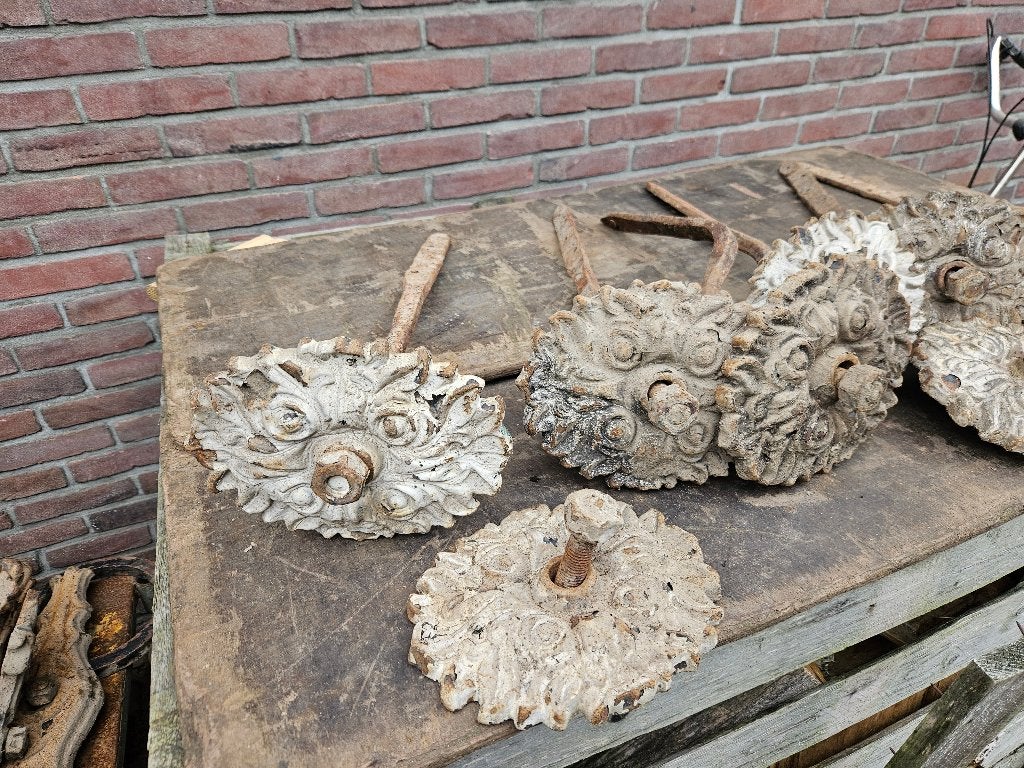 8 x gietijzeren muuranker Hoog 24 cm Breed 18 cm, Ophalen, Nieuw, 50 tot 100 mm