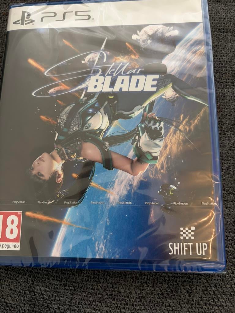 Stellar blade nieuw. Ps5, Spelcomputers en Games, Games | Sony PlayStation 5, Ophalen of Verzenden, Zo goed als nieuw