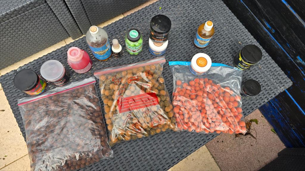 Diverse restanten boilies popups en boosters, Watersport en Boten, Ophalen, Overige typen