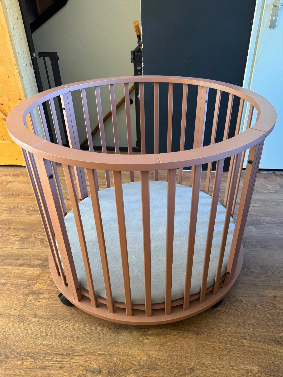 Europe Baby Box Circa III Terra, Ophalen, Zo goed als nieuw, Rond, In hoogte verstelbaar