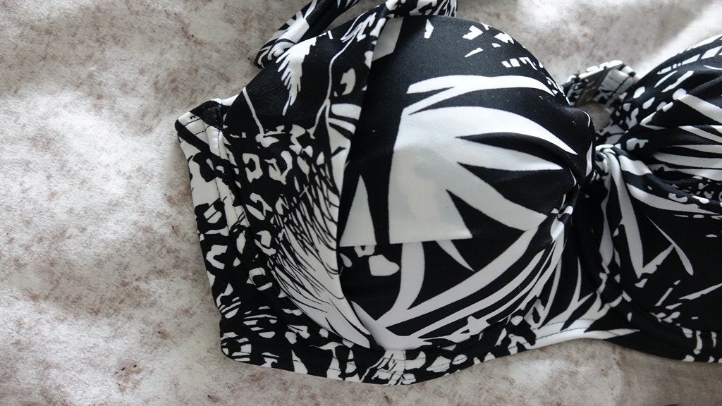 nieuwe voorgevormde zwart witte bikini top, Kleding | Dames, Badmode en Zwemkleding, Beachwave, Nieuw, Bikini, Meerkleurig