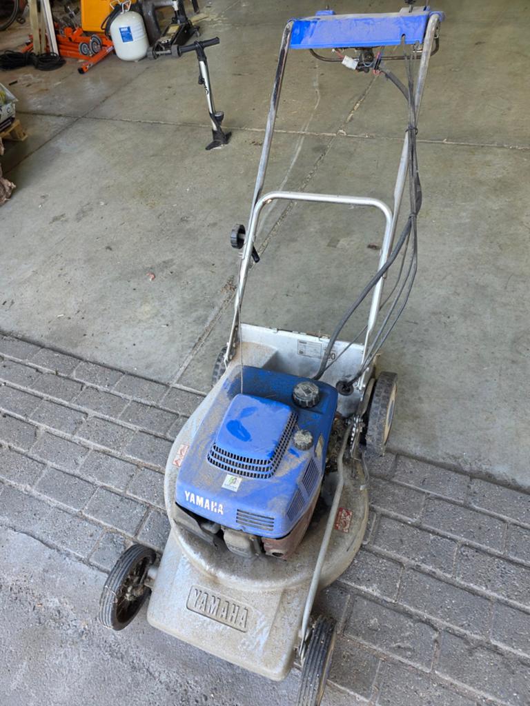 Yamaha grasmaaier, Ophalen, Gebruikt