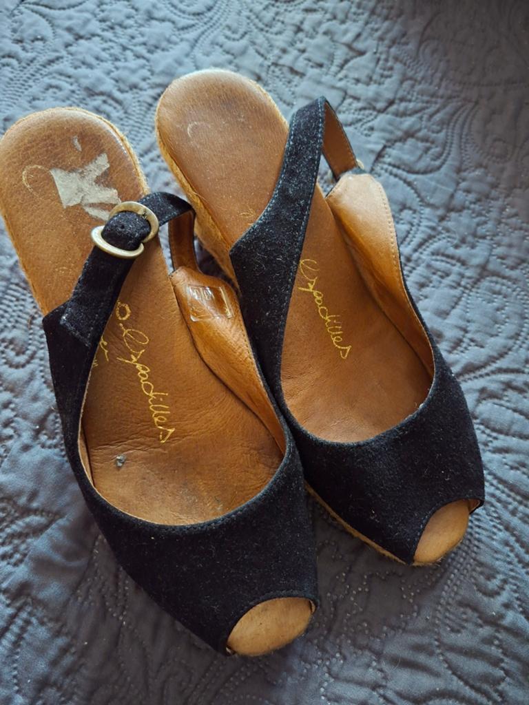 Gaimo espadrillas zwart suède leer Maat 38 als nieuw, Kleding | Dames, Ophalen of Verzenden, Zo goed als nieuw, Zwart