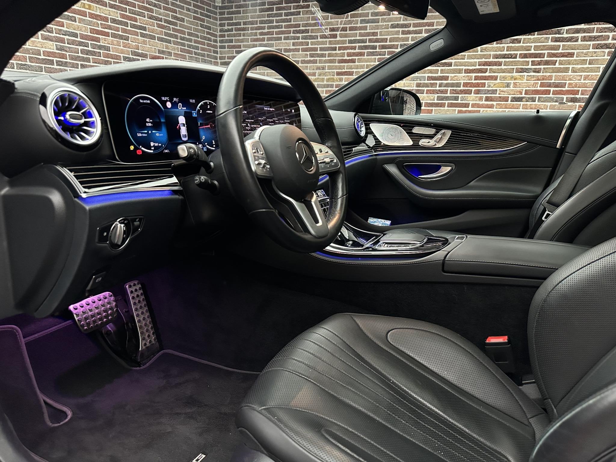 Mercedes-Benz CLS-klasse 220 d AMG Nightpakket DAK LEDER SFE, Auto's, Automaat, Achterwielaandrijving, Gebruikt, Zwart