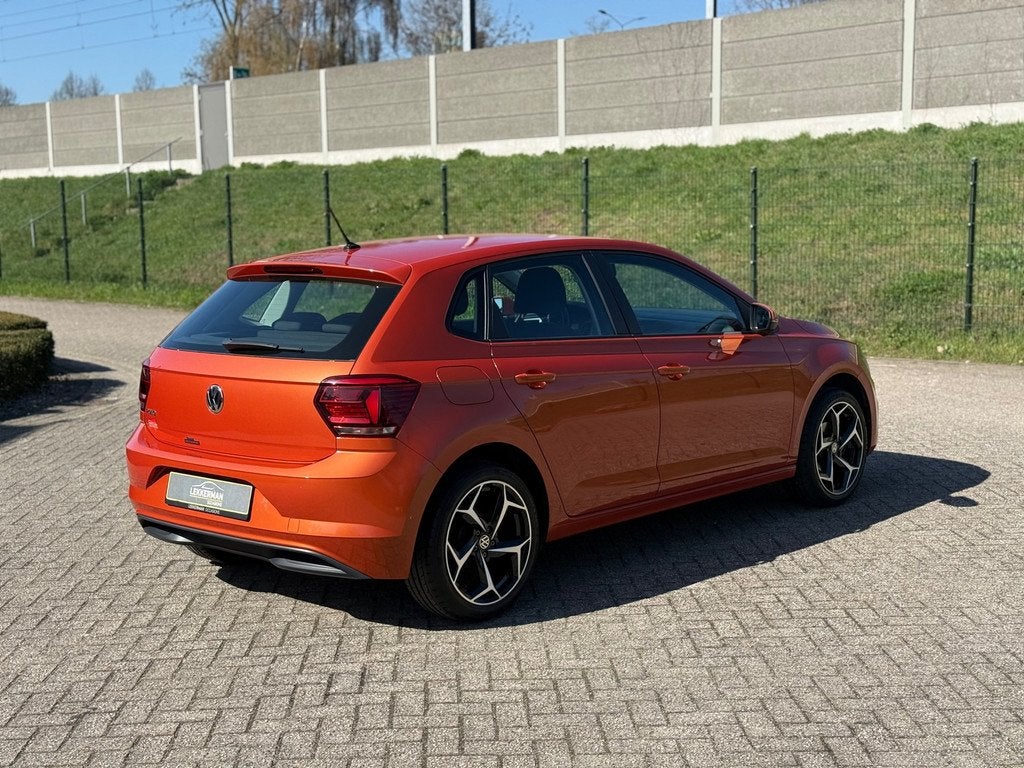 Volkswagen Polo 1.0 Comfortline R-LINE VELGEN I UNIEKE KLEUR, Auto's, Gebruikt, Overige kleuren, Origineel Nederlands, Bedrijf