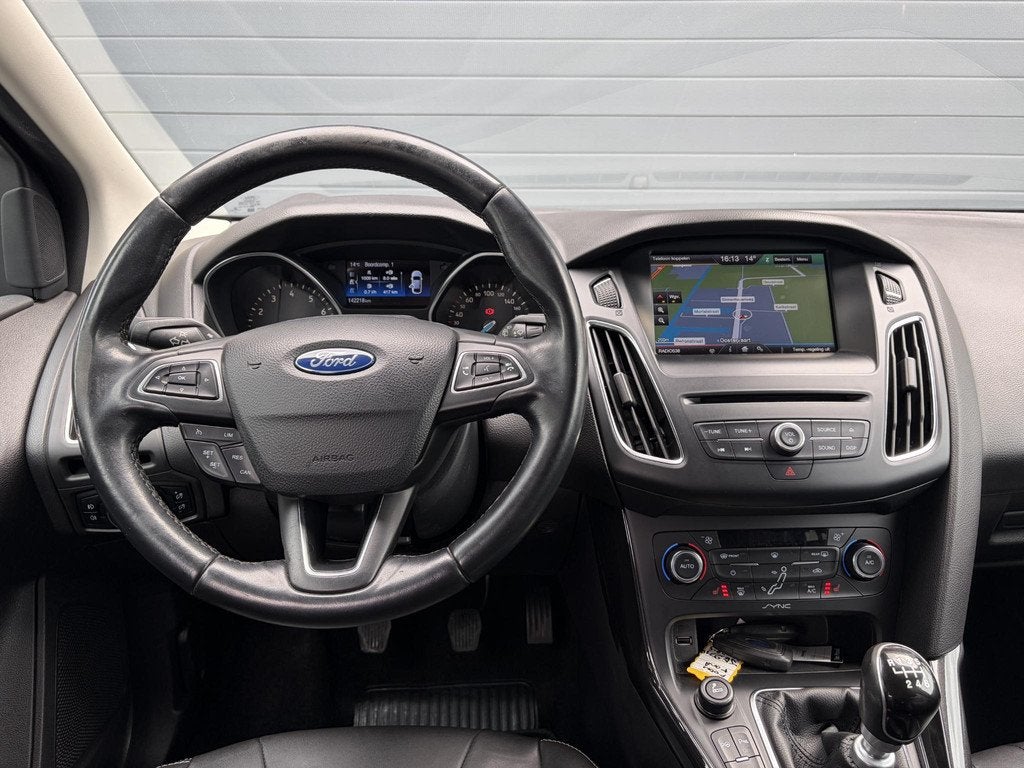 Ford Focus Wagon 1.5 Titanium Edition 1e Eigenaar,150pk,Navi, Auto's, Ford, Euro 6, 4 cilinders, 150 pk, Leder