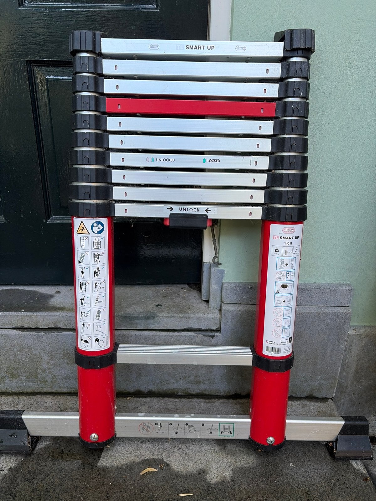 Altrex Smart Up 1x11 Telescoopladder - Weinig gebruikt, Doe-het-zelf en Verbouw, Ladders en Trappen, Ophalen, Zo goed als nieuw