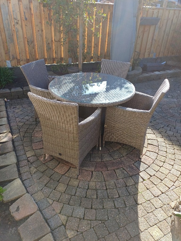 Tuintafel en stoelen, Ophalen, Gebruikt, Rond, Wicker