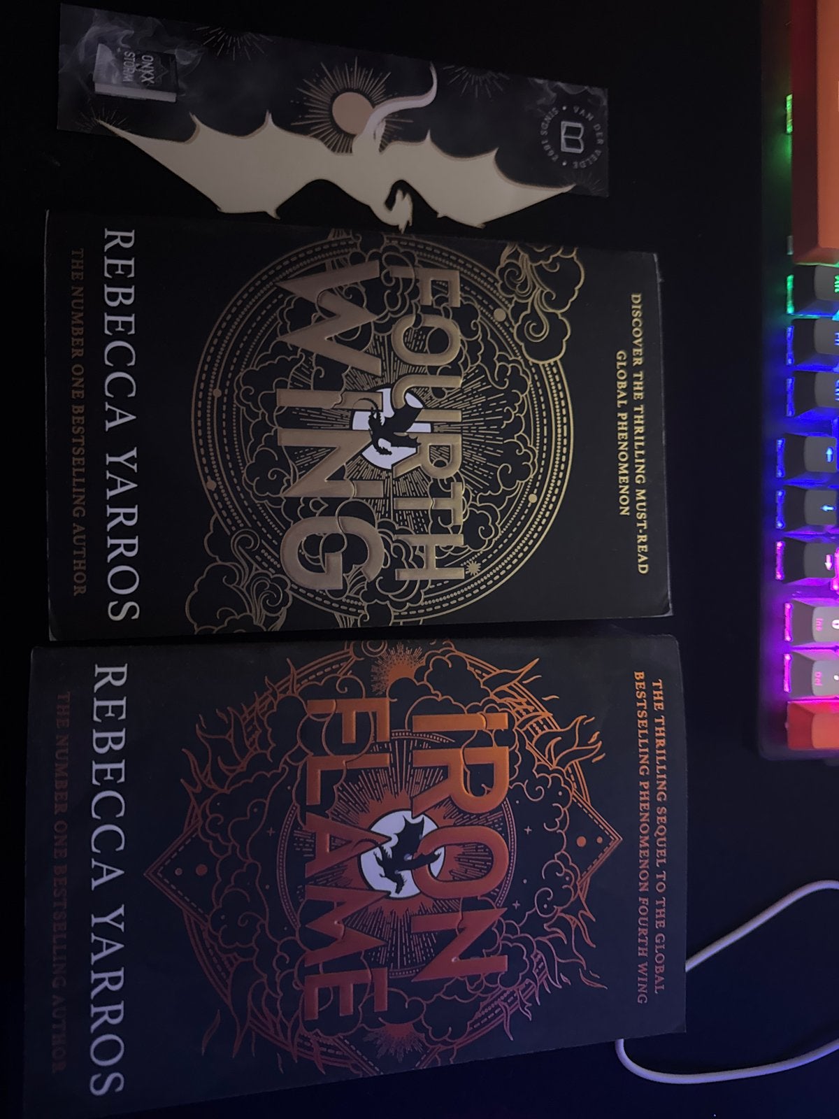 Fourth Wing & Iron Flame Boeken - Rebecca Yarros, Boeken, Ophalen of Verzenden, Zo goed als nieuw, Wereld overig