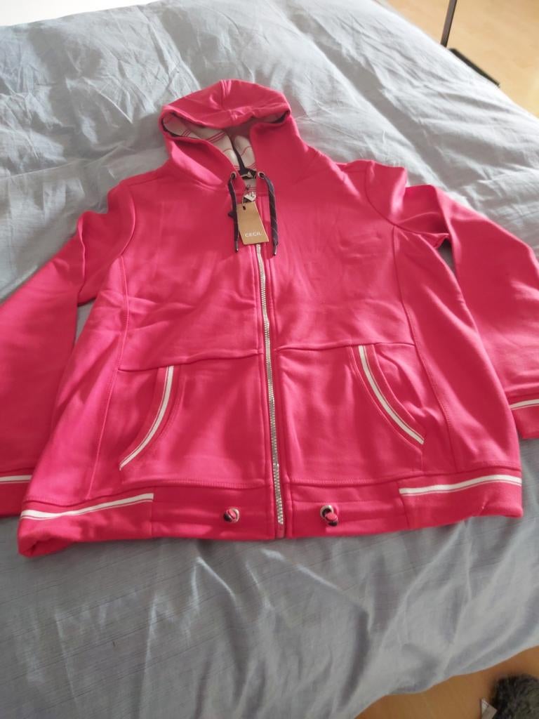 Sweatjacket met kap maat L nieuw, Ophalen, Nieuw, Maat 38/40 (M), Rood