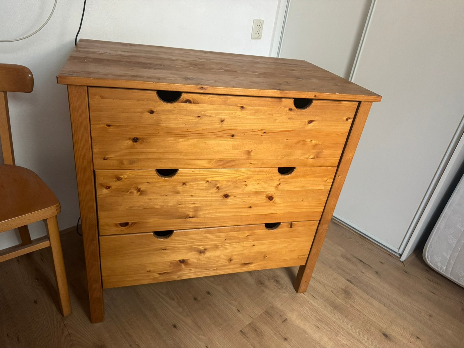 Houten ladenkast, Ophalen, 50 tot 100 cm, Zo goed als nieuw, 3 of 4 laden
