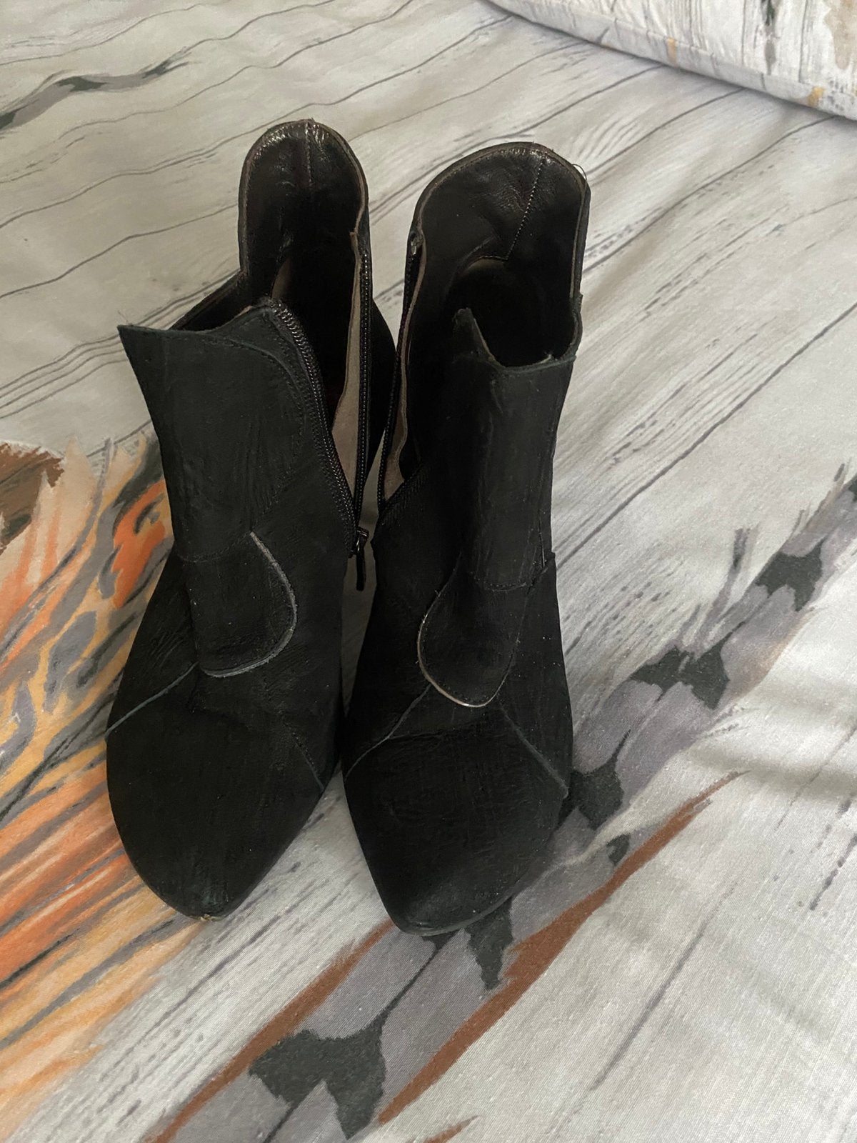 Laarsjes Lisa Tucci, Kleding | Dames, Schoenen, Zwart, Lage of Enkellaarzen, Ophalen of Verzenden, Zo goed als nieuw