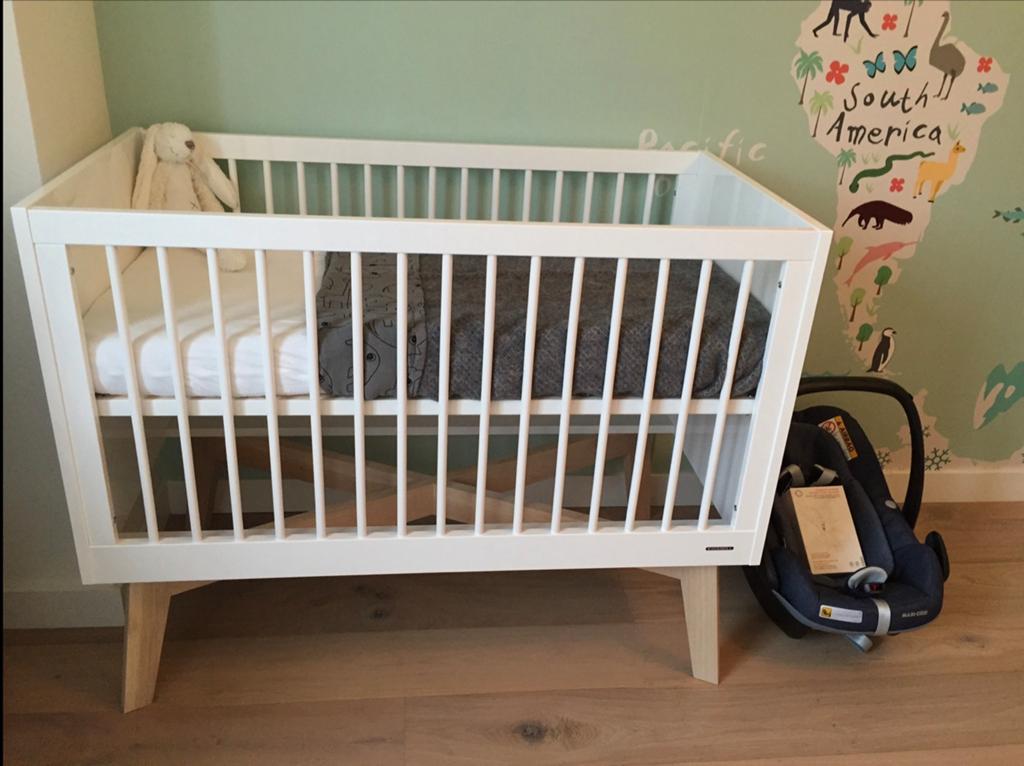 Kidsmill Sixties Hooglans Wit Ledikant 60x120, Kinderen en Baby's, Babywiegjes en Ledikanten, Ophalen, Zo goed als nieuw, Ledikant
