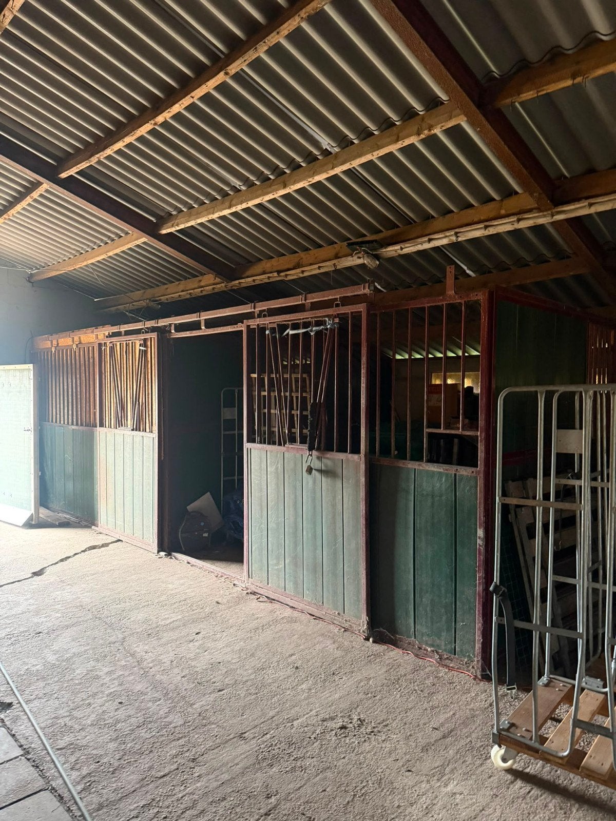 4 stallen, Dieren en Toebehoren, Stalling en Weidegang