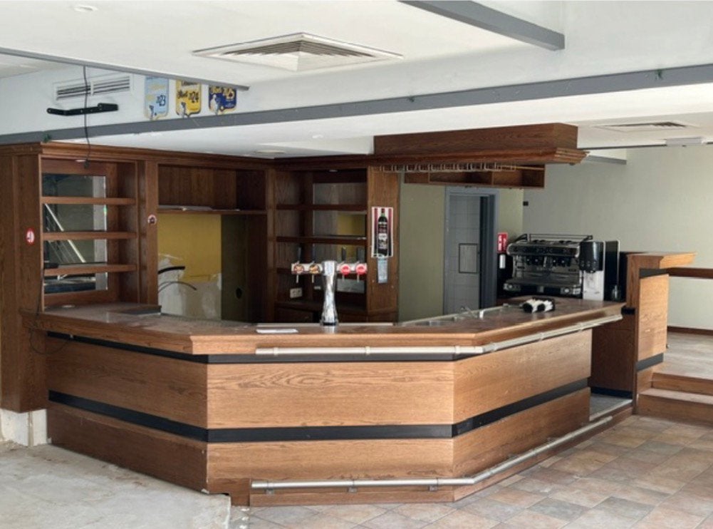 COMPLETE HORECA TOOG + ACHTERKASTEN – 8 À 9 METER, Ophalen, Gebruikt, Barinrichting