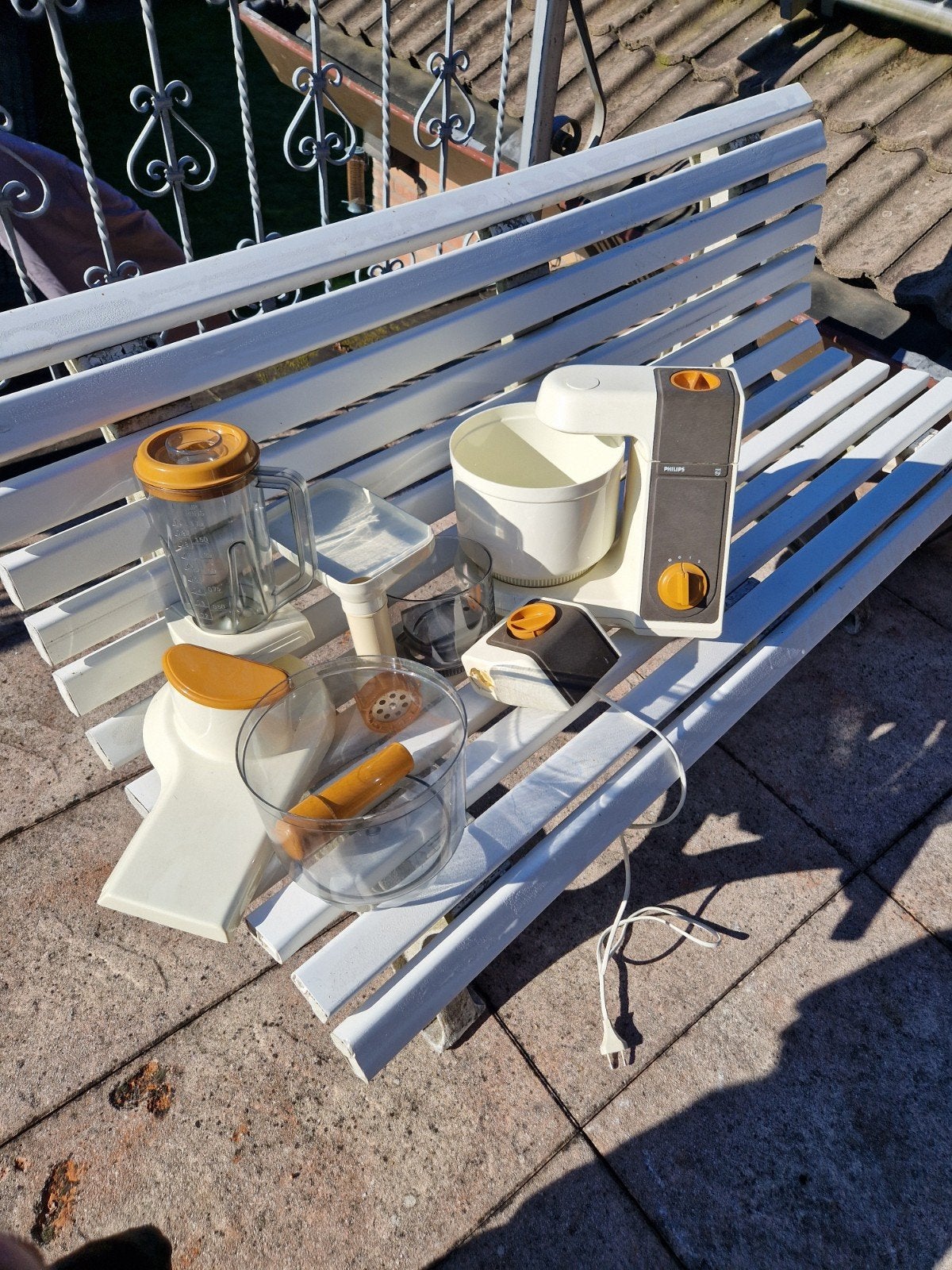 mixer met diverse hulpmiddelen, Ophalen