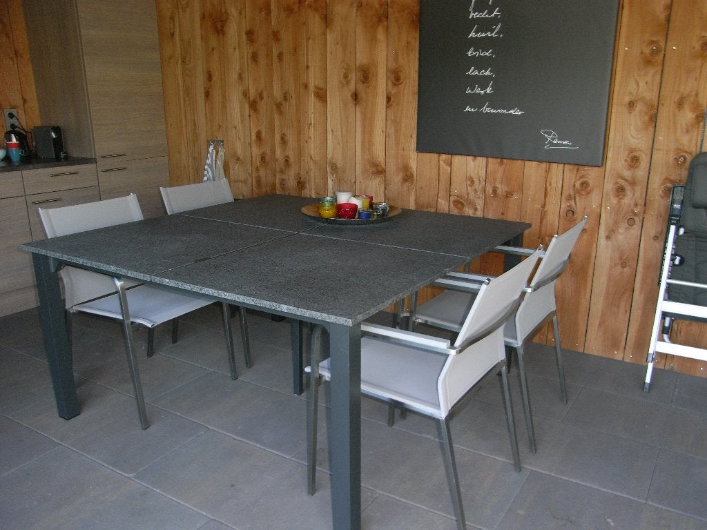 LIFE tuintafel vierkant, 1.51 x 1.51 cm graniet, poot grijs, Tuin en Terras, Ophalen, Zo goed als nieuw, Vierkant, Overige materialen