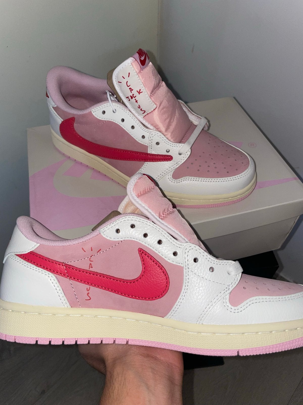 Nike Air Jordan 1 Low Travis Scott x Fragment Pink, Kleding | Heren, Ophalen of Verzenden, Nieuw, Sneakers of Gympen