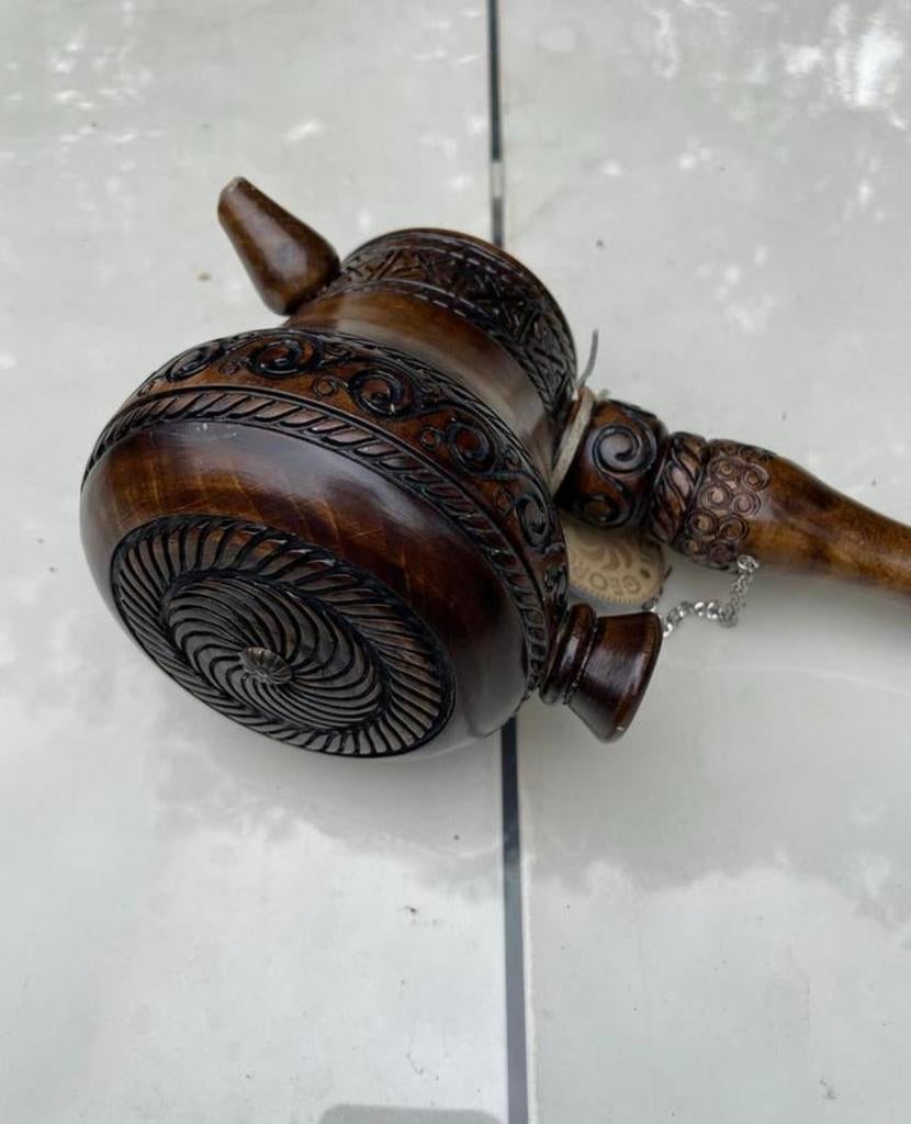Handgesneden Georgische houten beker met handvat, Antiek en Kunst, Ophalen of Verzenden
