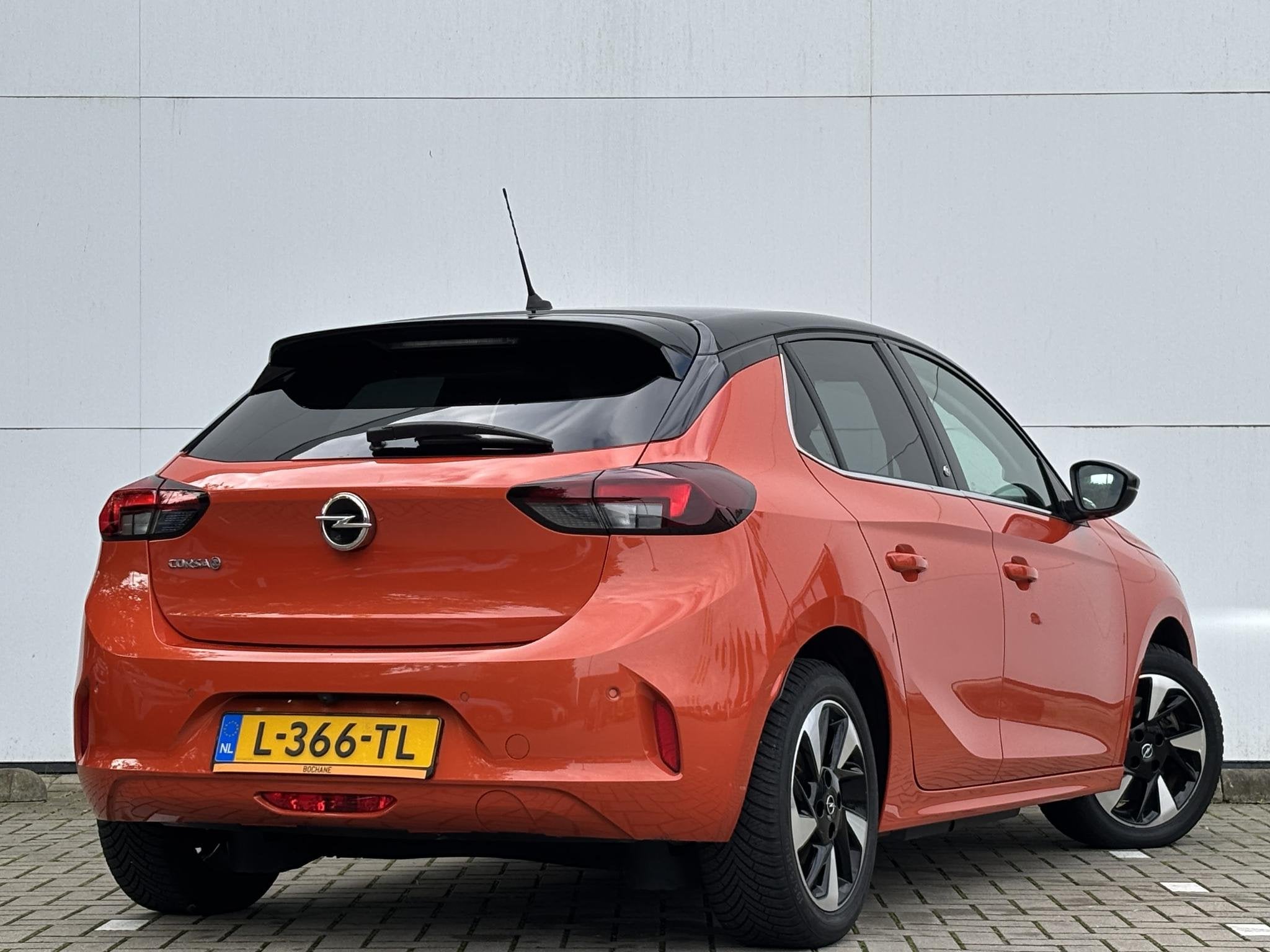 Opel Corsa-e Elegance 50 kWh l Apple Carplay/Android Auto l, Auto's, Gebruikt, Zwart, Overige kleuren, Origineel Nederlands