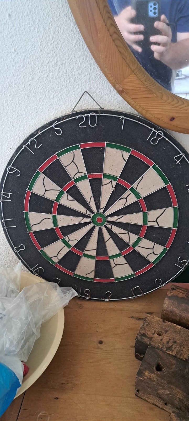 dartbord zo goed als nieuw darten dart sport bord, Ophalen of Verzenden