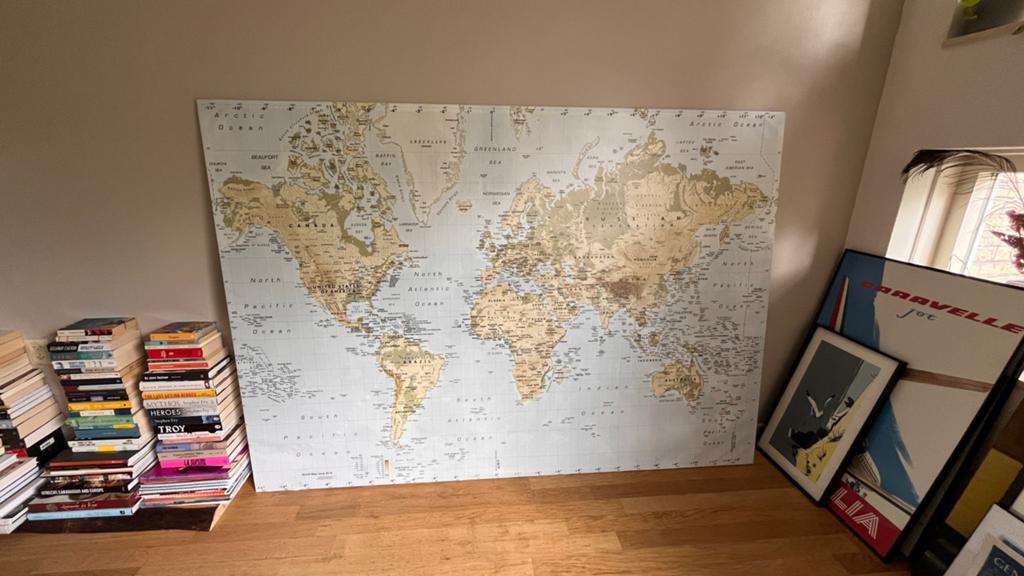 Ikea wereldkaart, Ophalen