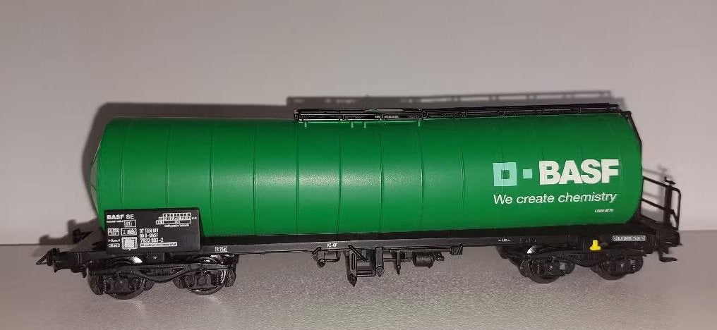 Rivarossi H0 HR6420-3 - 4 assige ketelwagen BASF DB in ovp, Overige merken, Wisselstroom, Ophalen of Verzenden, Nieuw
