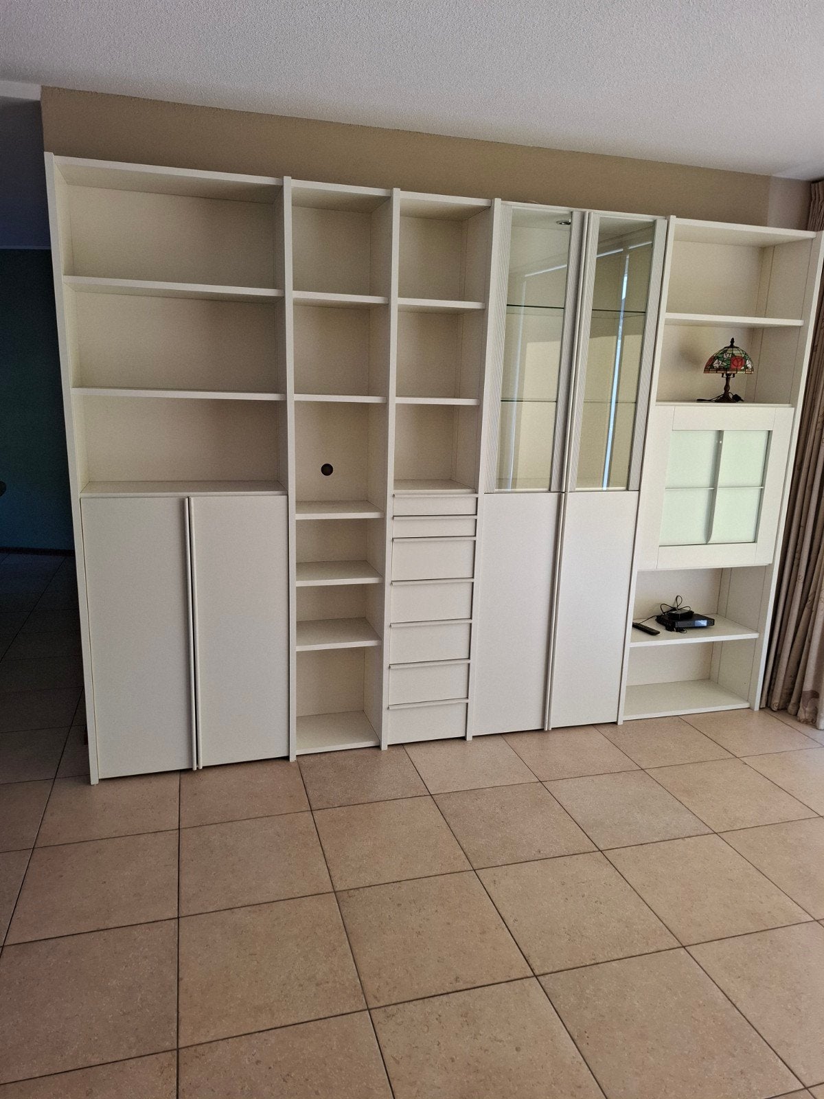 Interlübke wandmeubel/boekenkast met veel opbergruimte, Ophalen, Overige materialen, Gebruikt, 200 cm of meer
