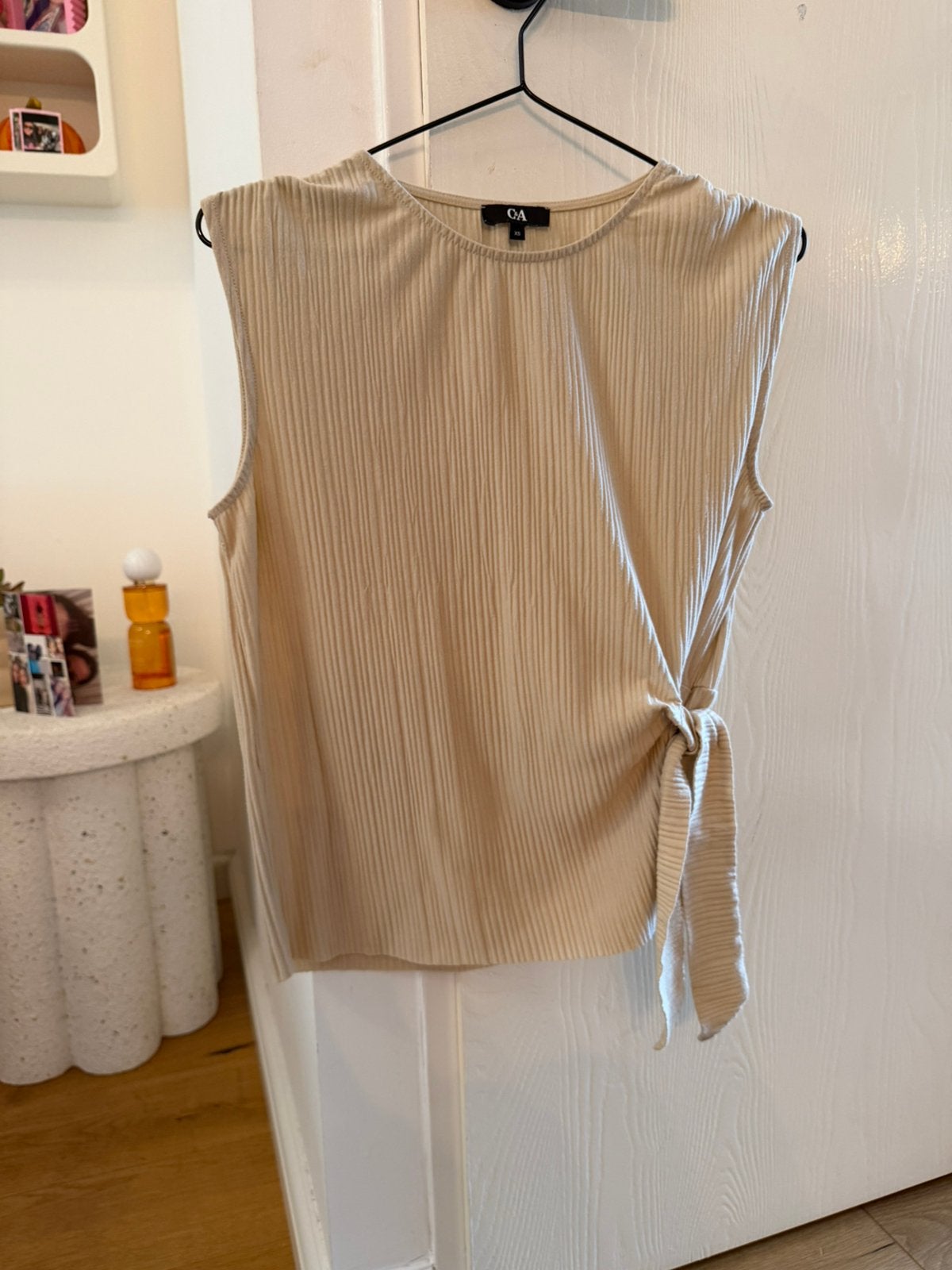 Top C&A maat XS/34, Kleding | Dames, Tops, Beige, Ophalen of Verzenden, Zo goed als nieuw, Korte mouw