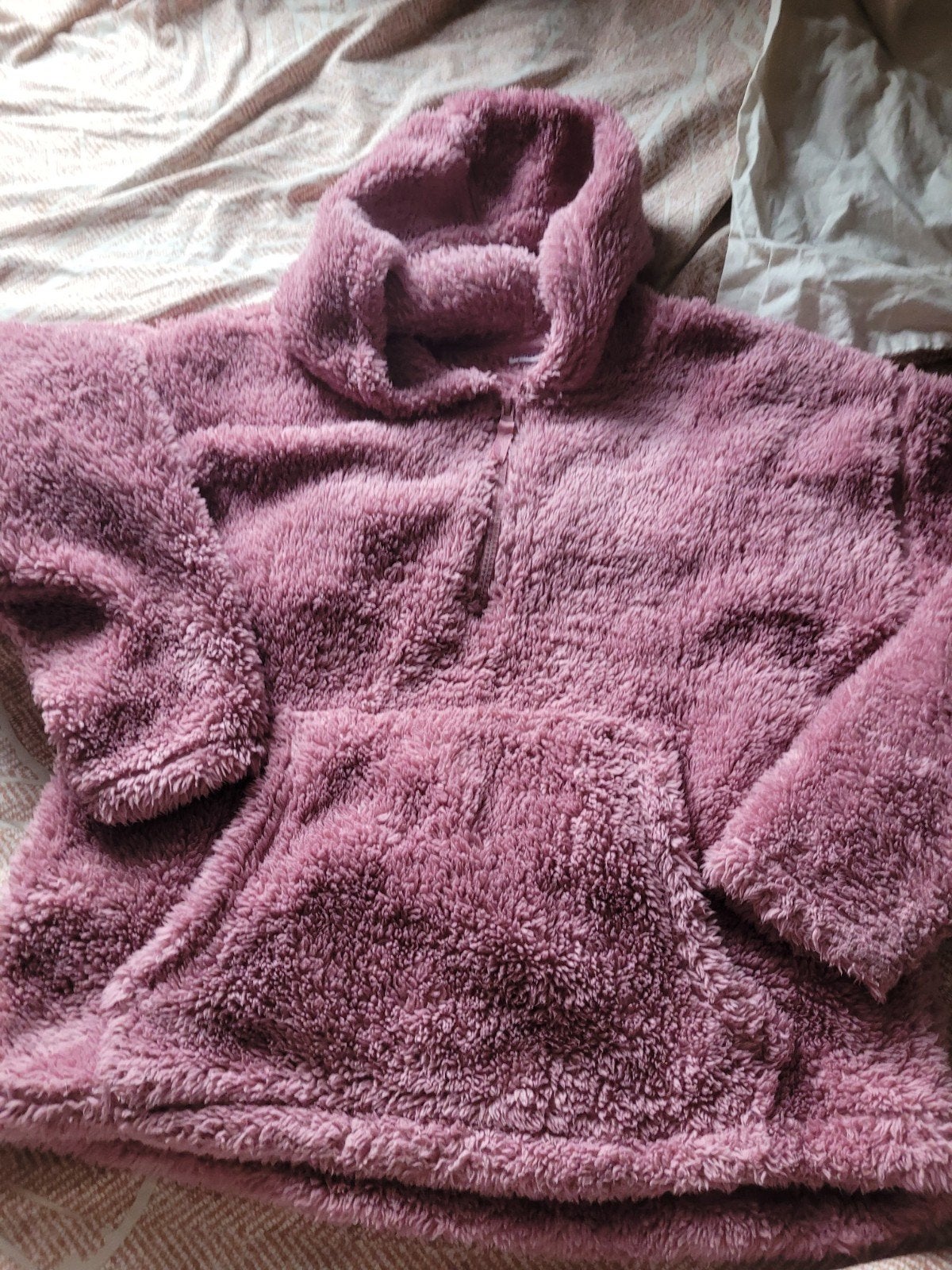 Meisjes trui met capuchon - Roze teddy stof, Ophalen of Verzenden, Gebruikt, Meisje, Trui of Vest