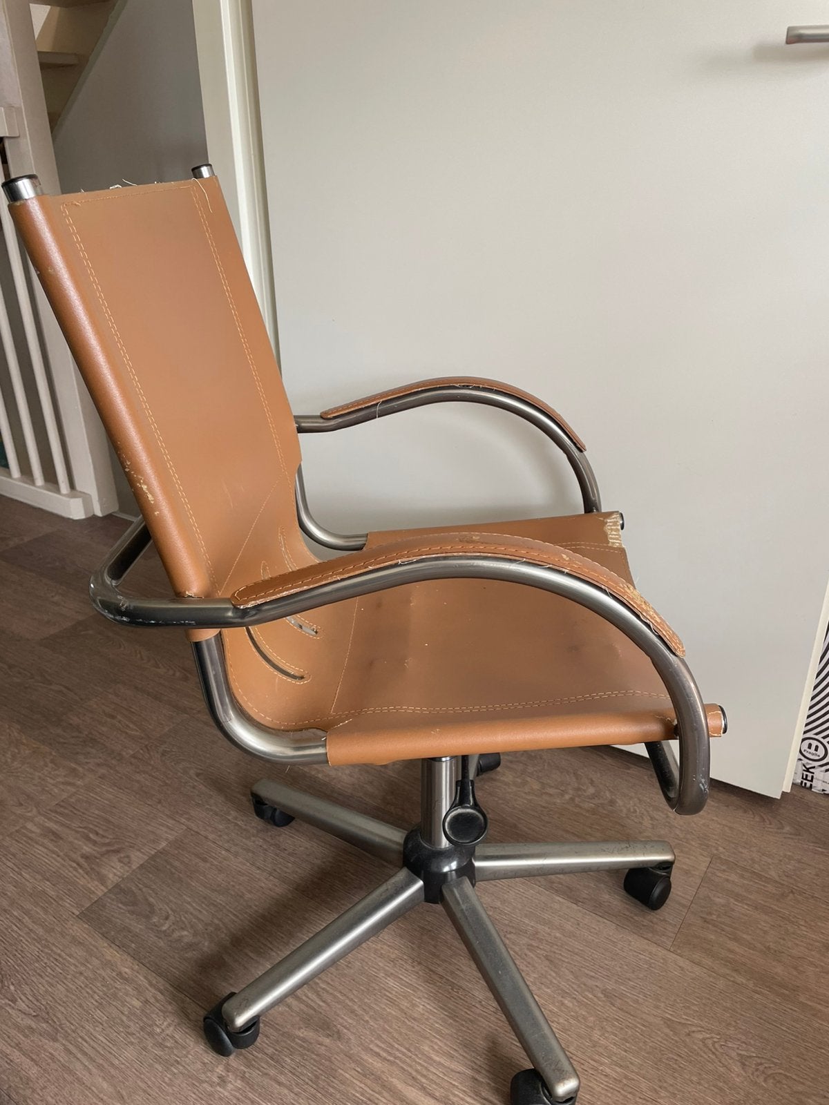Gratis bureaustoel, Huis en Inrichting, Ophalen, Gebruikt, Bruin, Bureaustoel