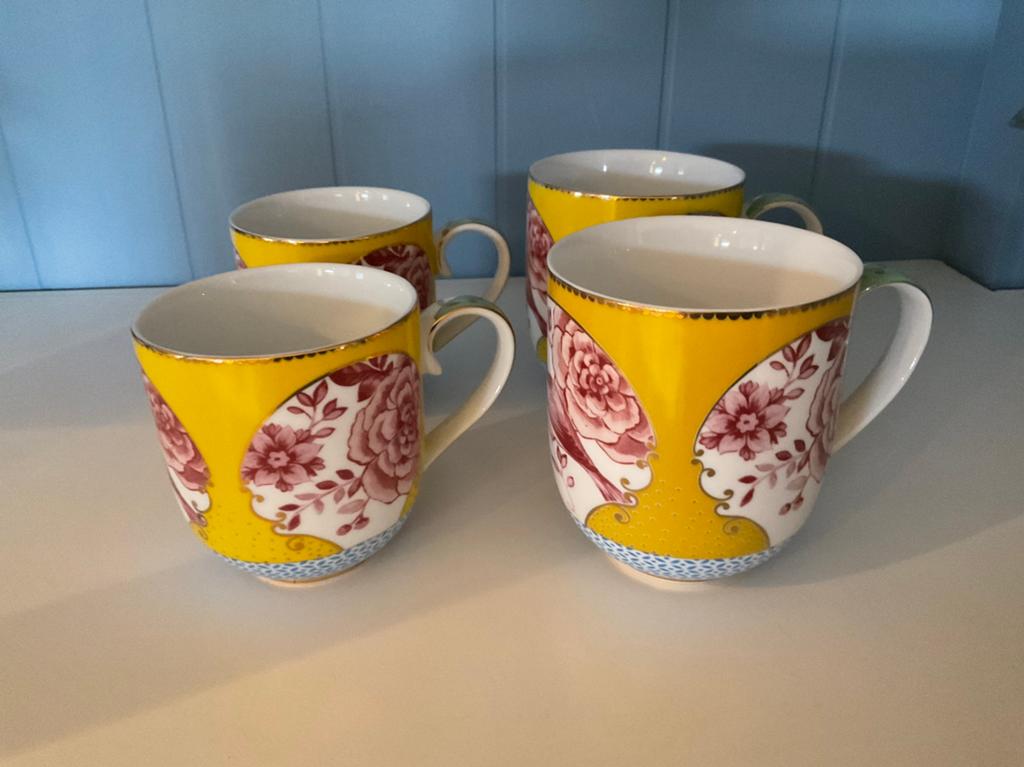 Pip Studio Royal Multi mokken geel KLEIN 2x Collectors Item!, Ophalen of Verzenden, Zo goed als nieuw, Overige stijlen, Kop(pen) en/of Schotel(s)